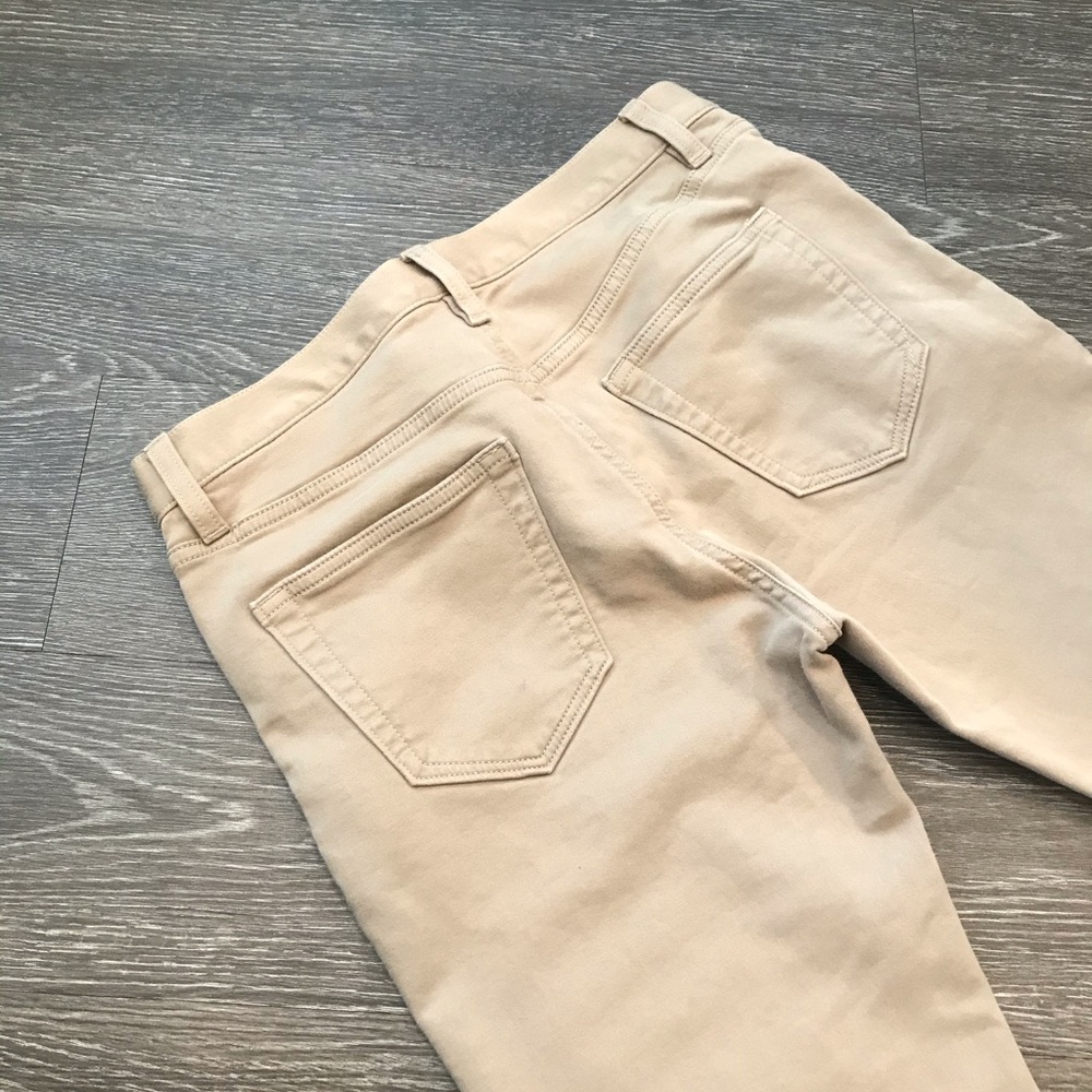 Banana Republic Traveler Pant - Picture 3 of 3
